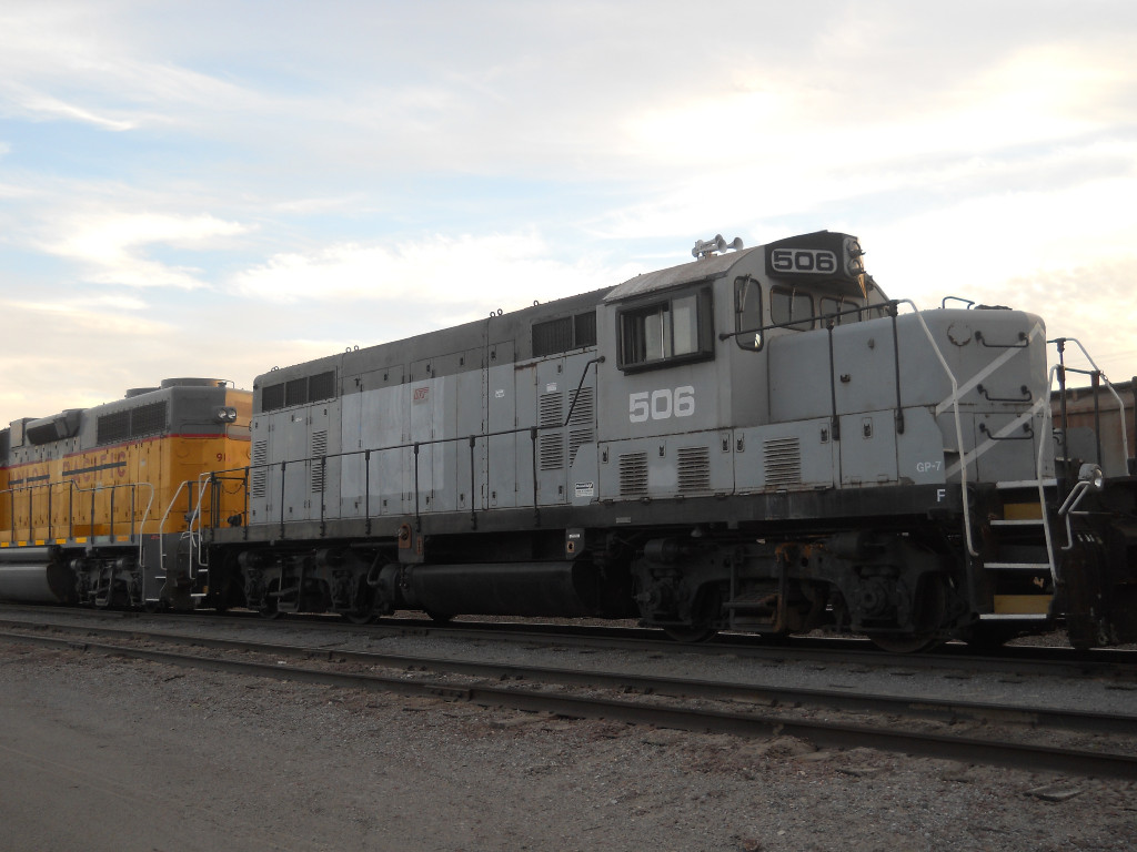 WTJR 506  26Feb2011    In the WT&J  Yard 